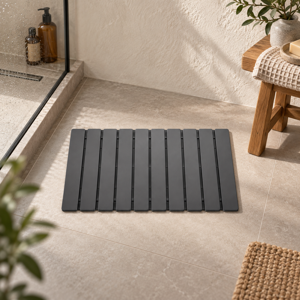 Caillebotis Diatomite – Gris Charbon dans une ambiance spa